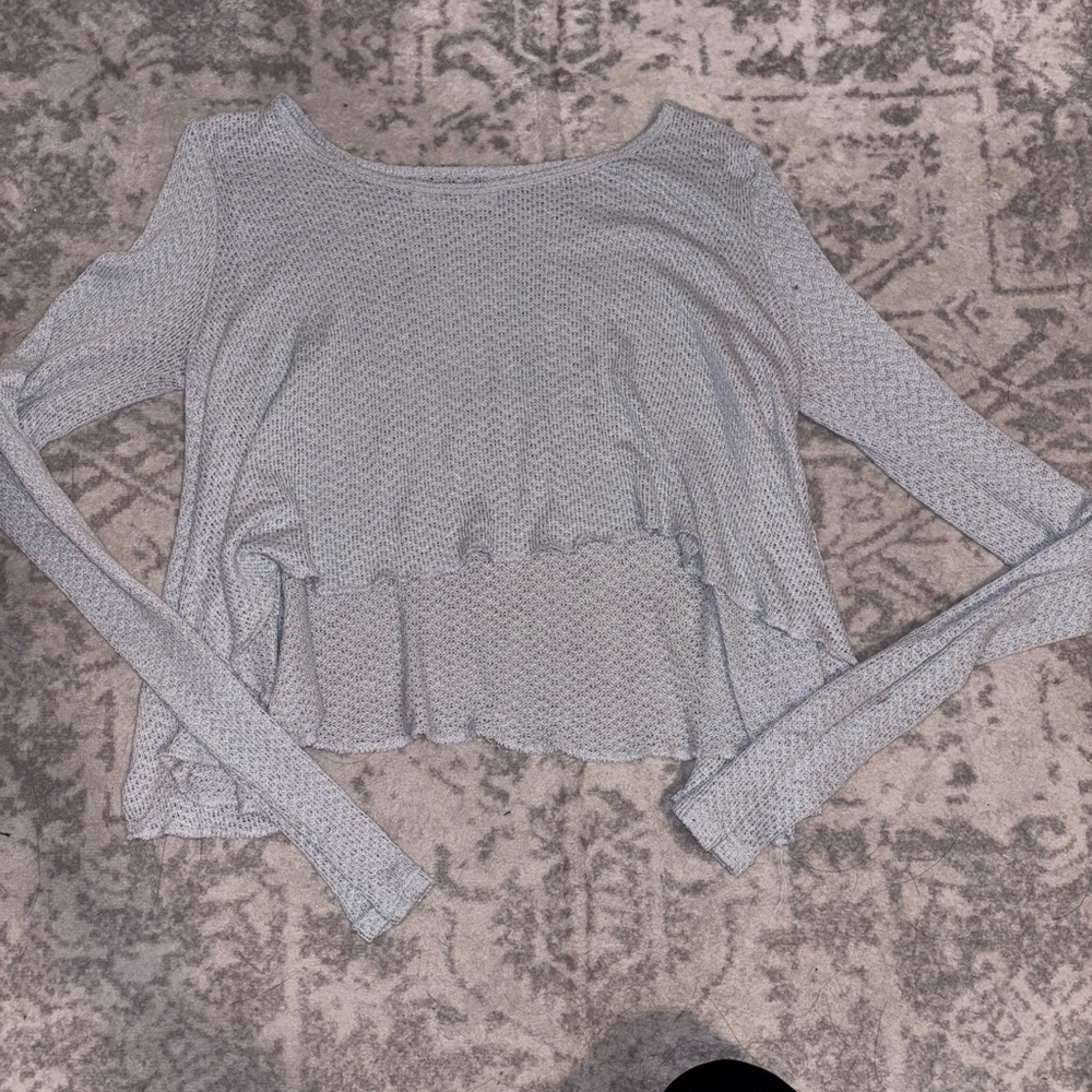 Abercrombie & Fitch Light Gray Long Sleeve Top